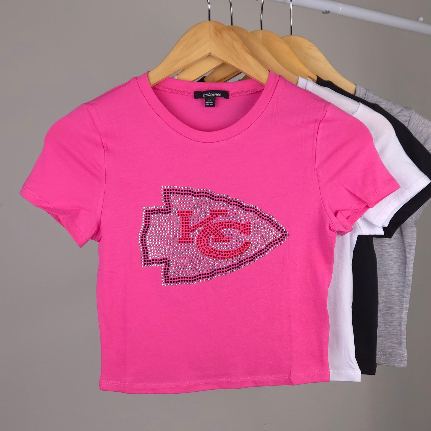 Kansas City Chiefs Rhinestone Cropped T-shirt